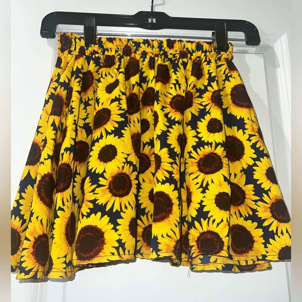 Sunflower skirt / halter top